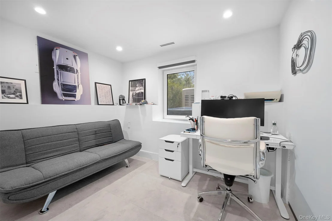 Photo of 2 Hewlett Place