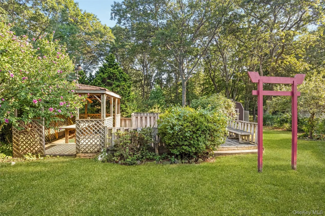 Photo of 1340 Spur Drive S