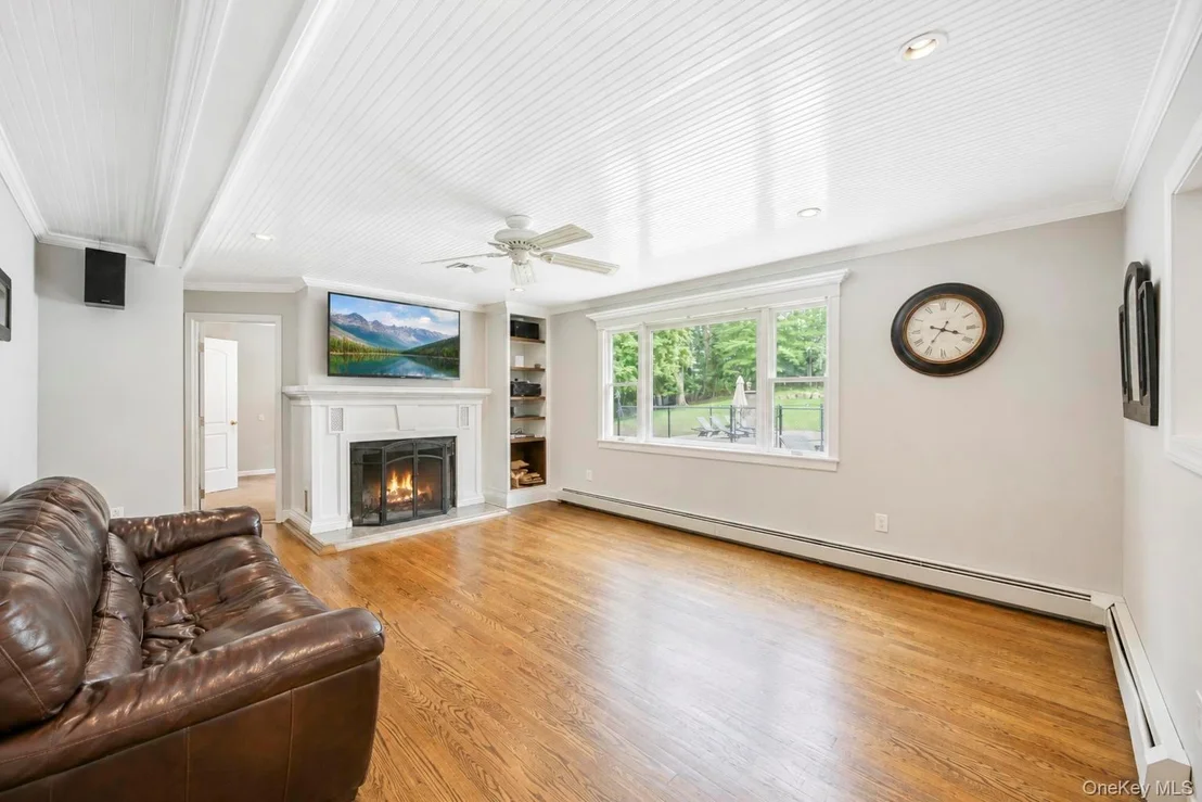 Photo of 98 Echo Avenue
