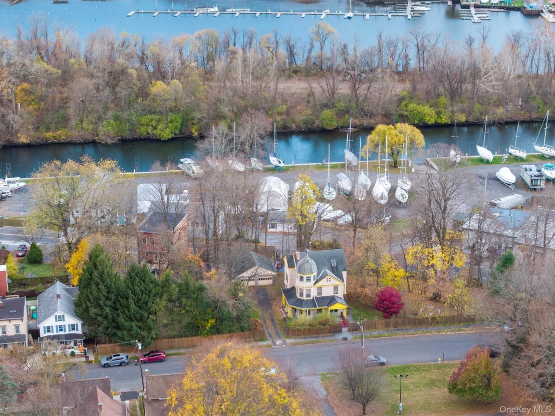 Photo of 156 Hunter Street