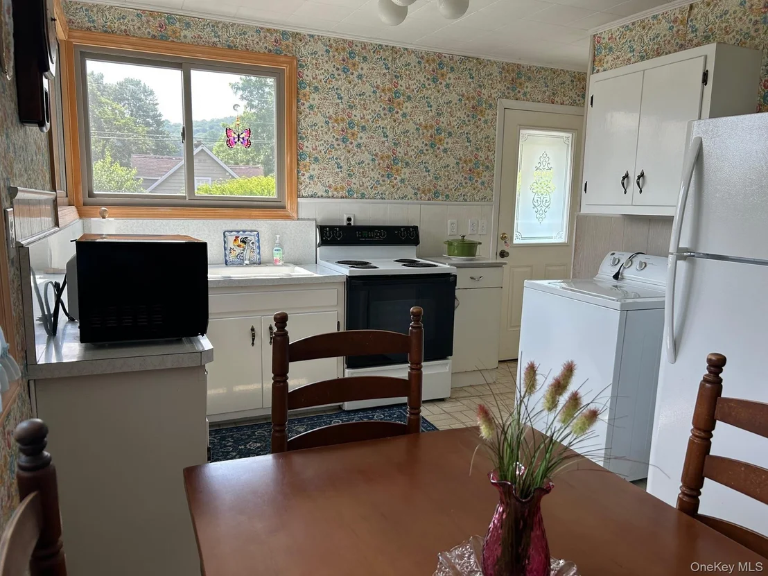 Photo of 10 Huron Road