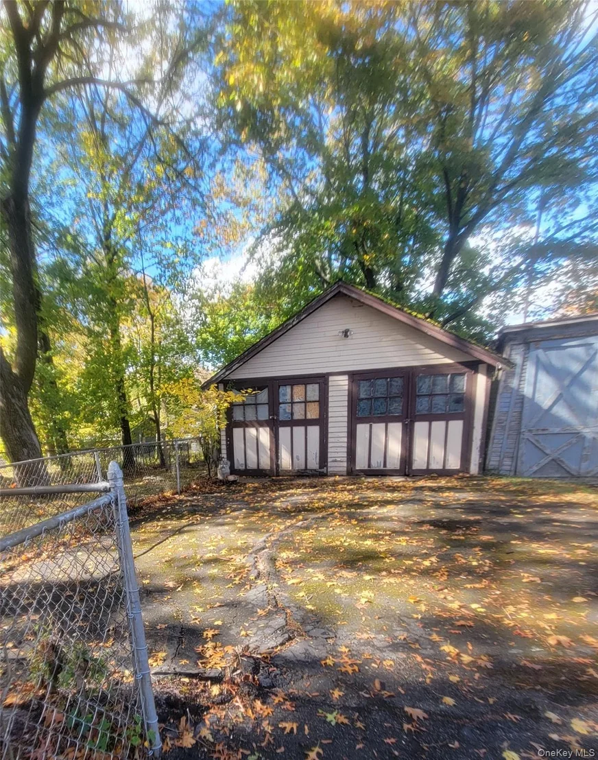 Photo of 29 Lewis Avenue