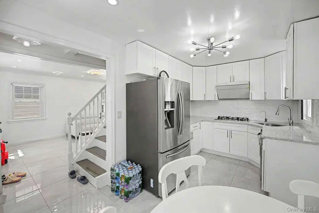 Photo of 545 7th Avenue