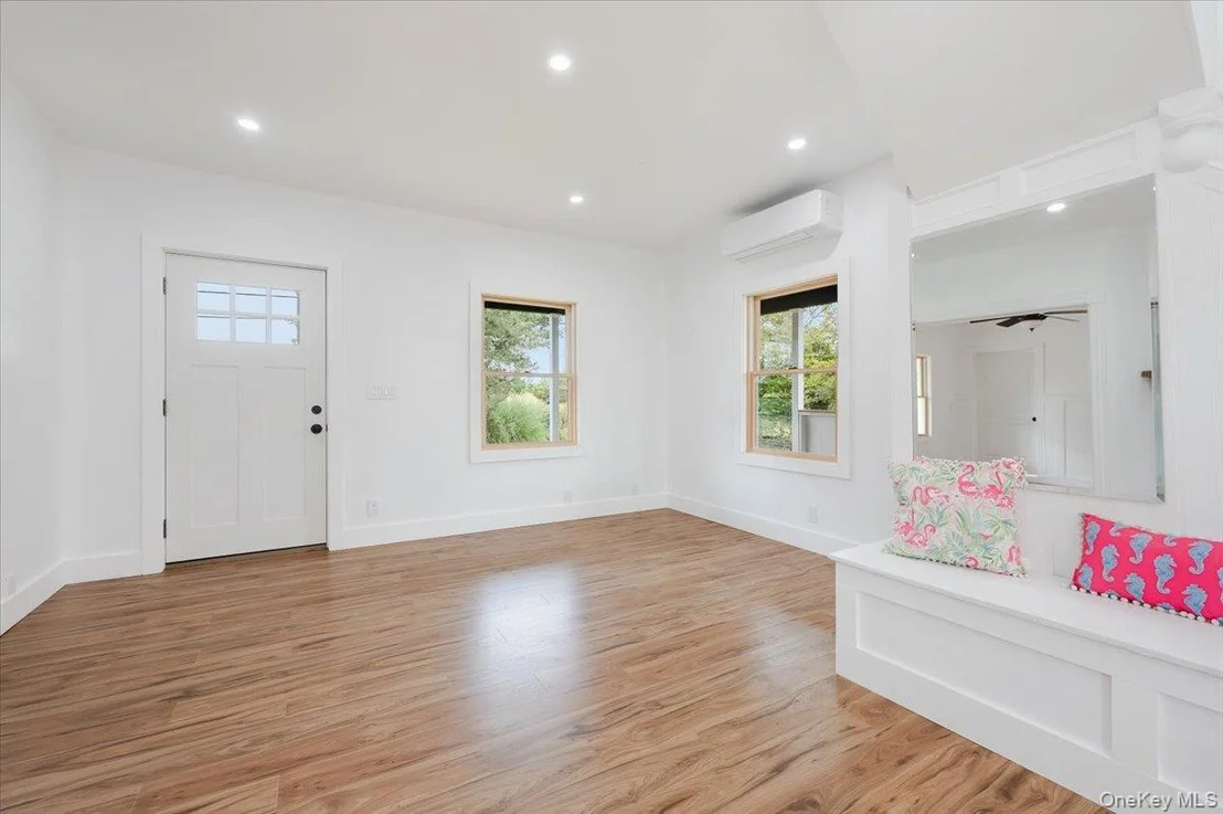 Photo of 56 Oak Beach Road