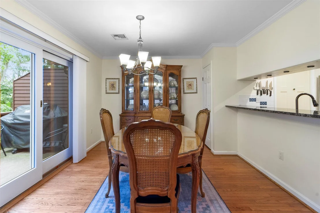 Photo of 8 Knoll View