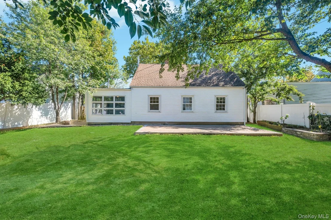 Photo of 81 Division Avenue
