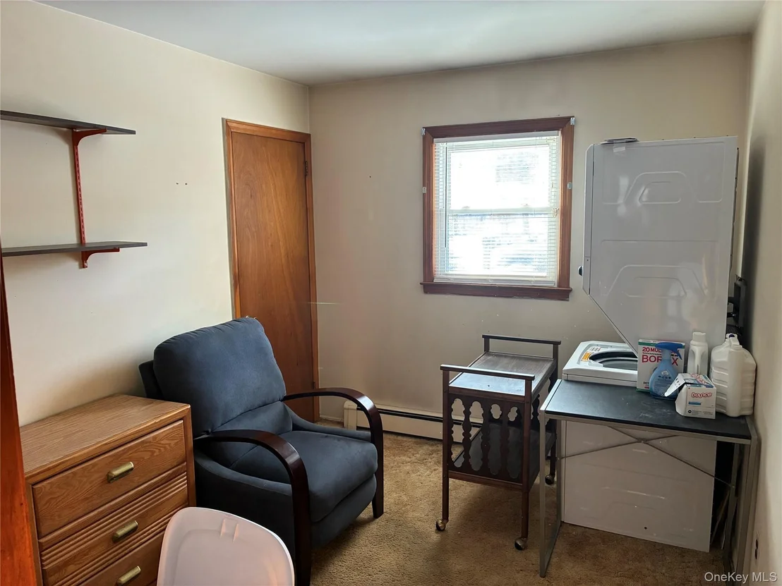 Photo of 429 Robinson Avenue