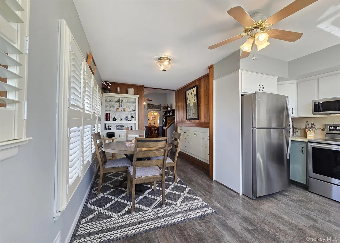Photo of 261 Phyllis Drive