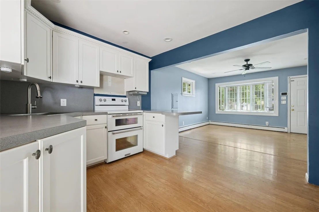 Photo of 15 W Hemlock Street