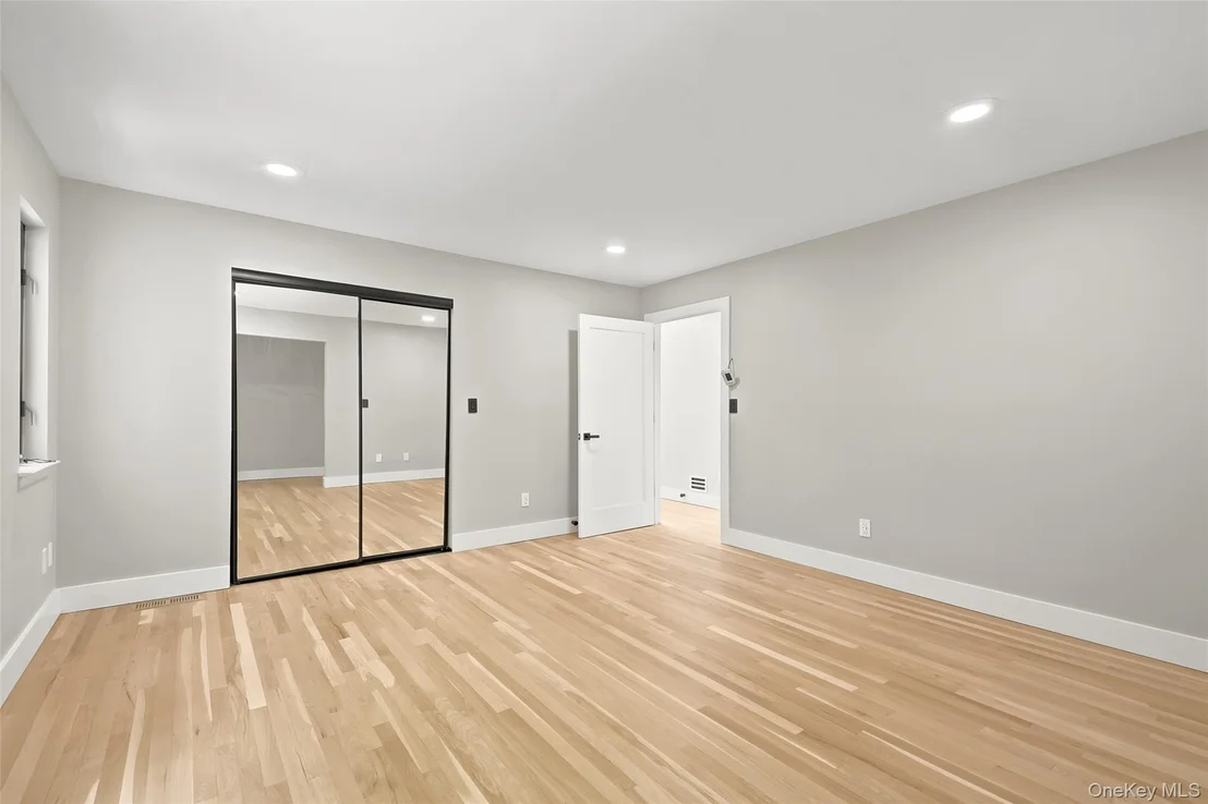 Photo of 6 Harrows Lane