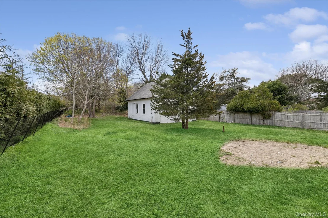 Photo of 56 Inlet Road W
