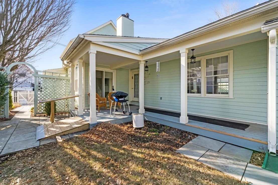 Photo of 20 North Avenue Millbrook