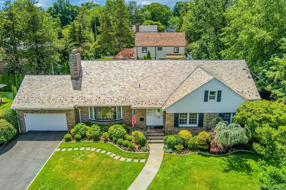 Photo of 72 Brookfield Road