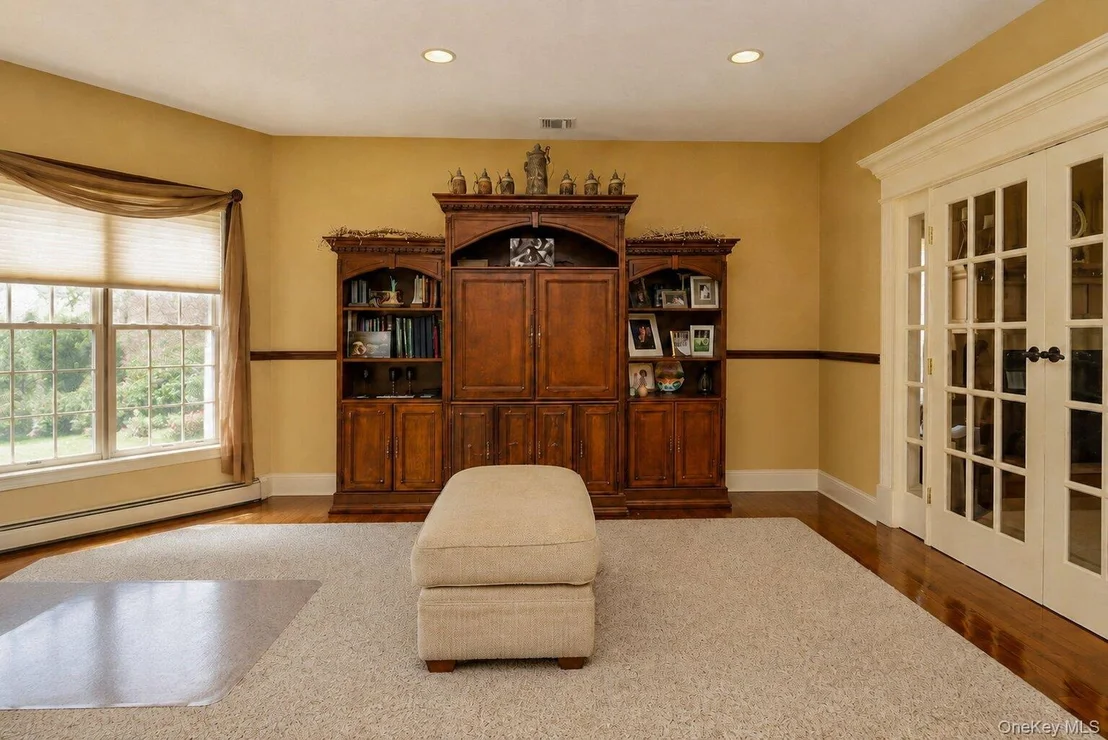 Photo of 10 Sutherland Drive