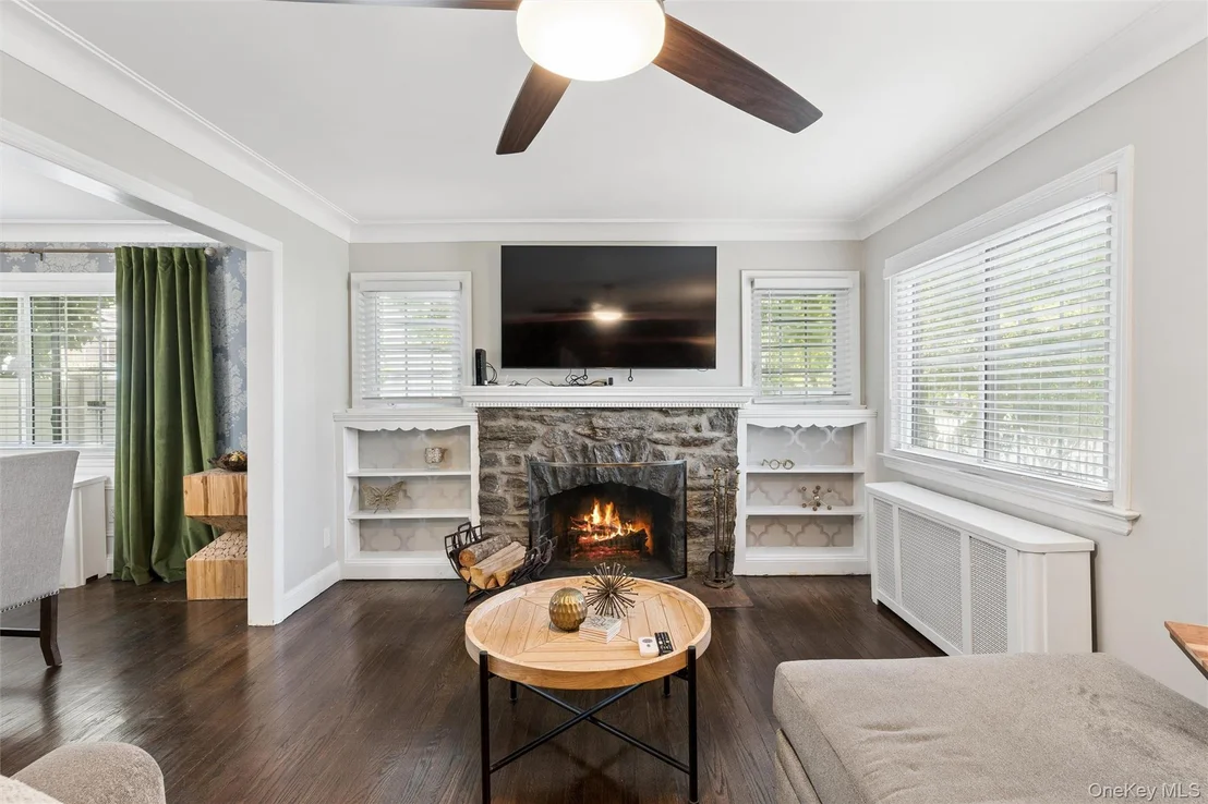 Photo of 20 Beverly Parkway