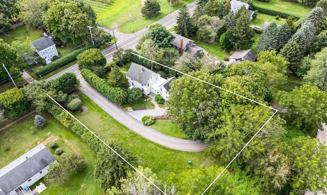 Photo of 25105 Main Road N