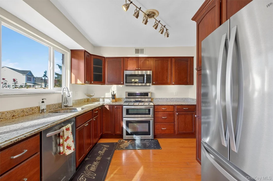 Photo of 48 Sunny Brook Circle