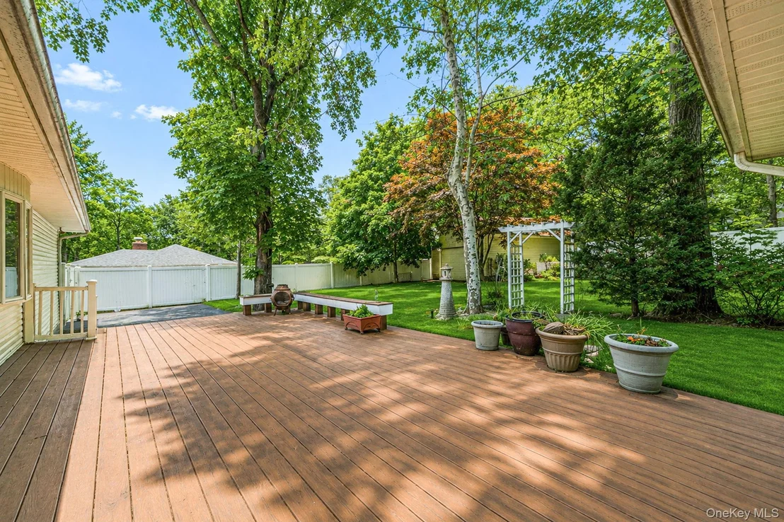 Photo of 61 Ledgewood Drive