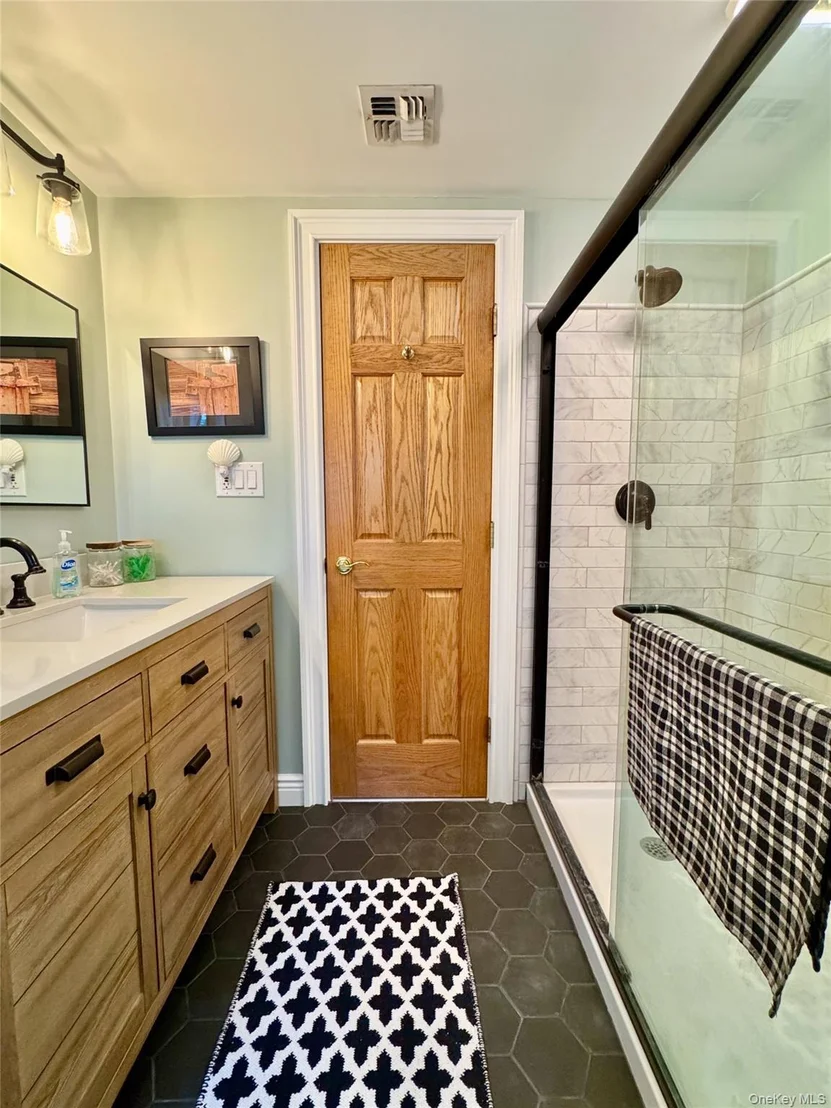 Photo of 8 Donnatella Lane