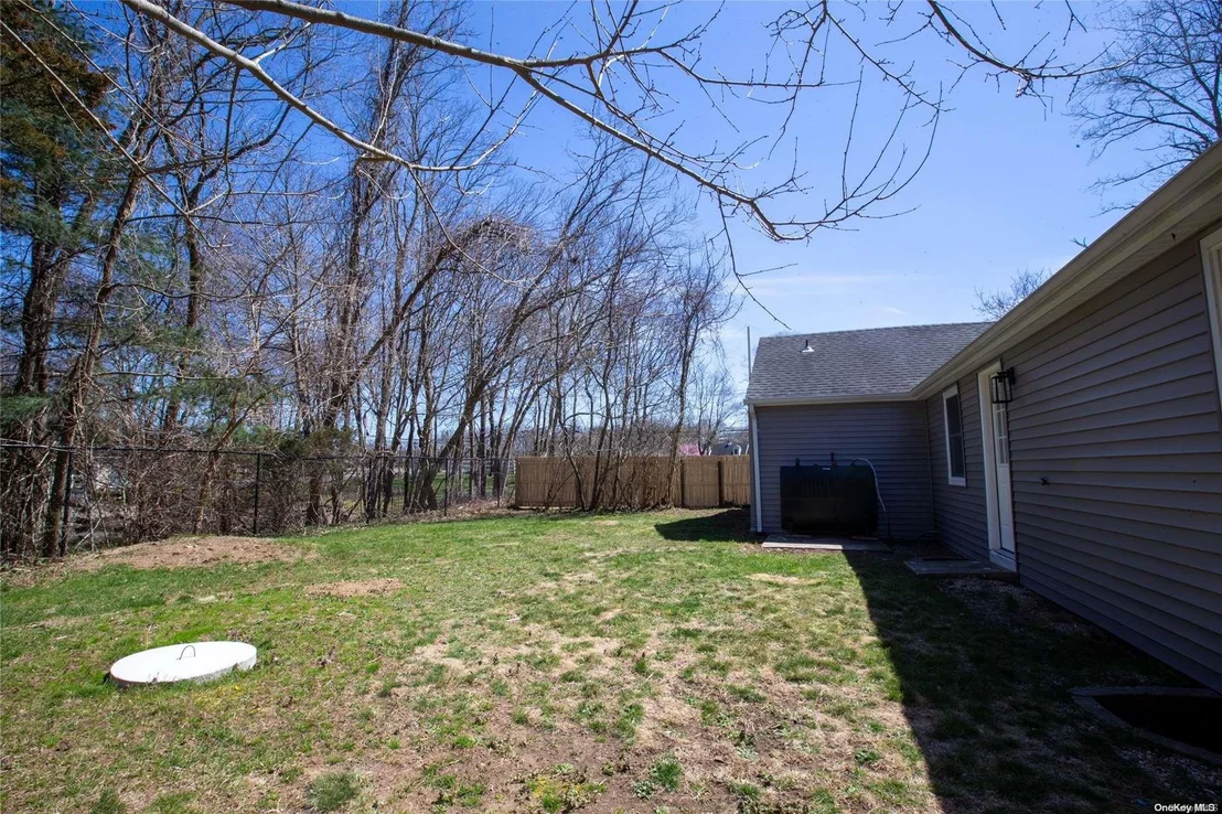Photo of 434 Middle Road