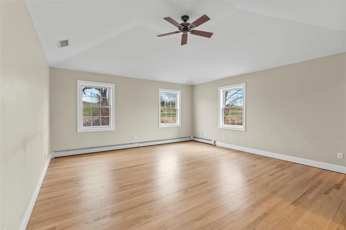 Photo of 160 Simpson Road