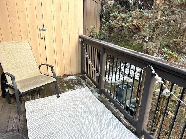 Photo of Unit 11B at 4204 Fox Lane