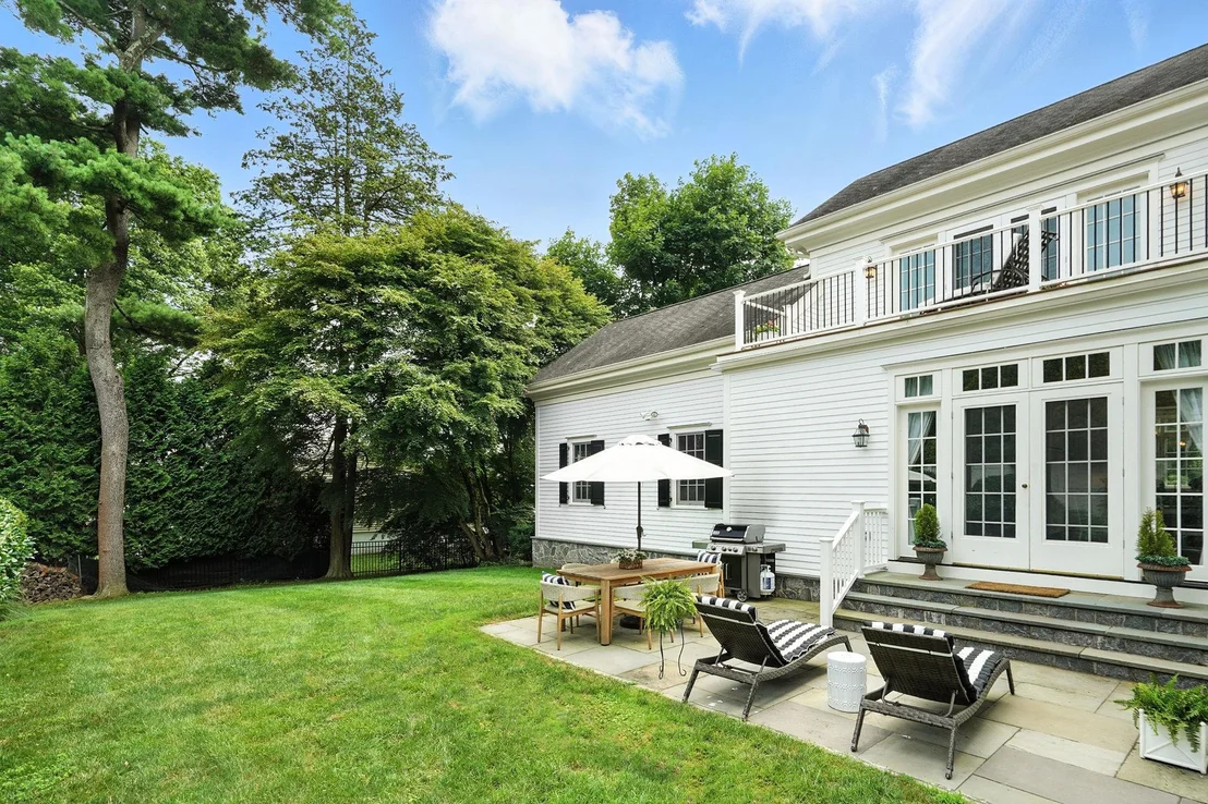 Photo of 25 Summit Avenue