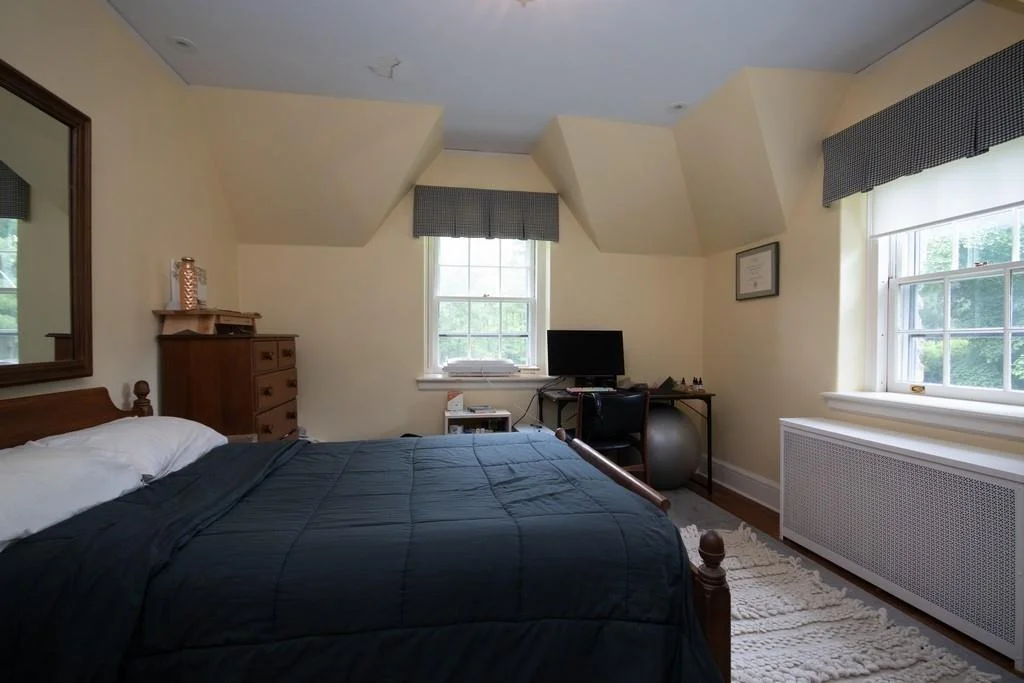 Photo of 3830 Purchase Street