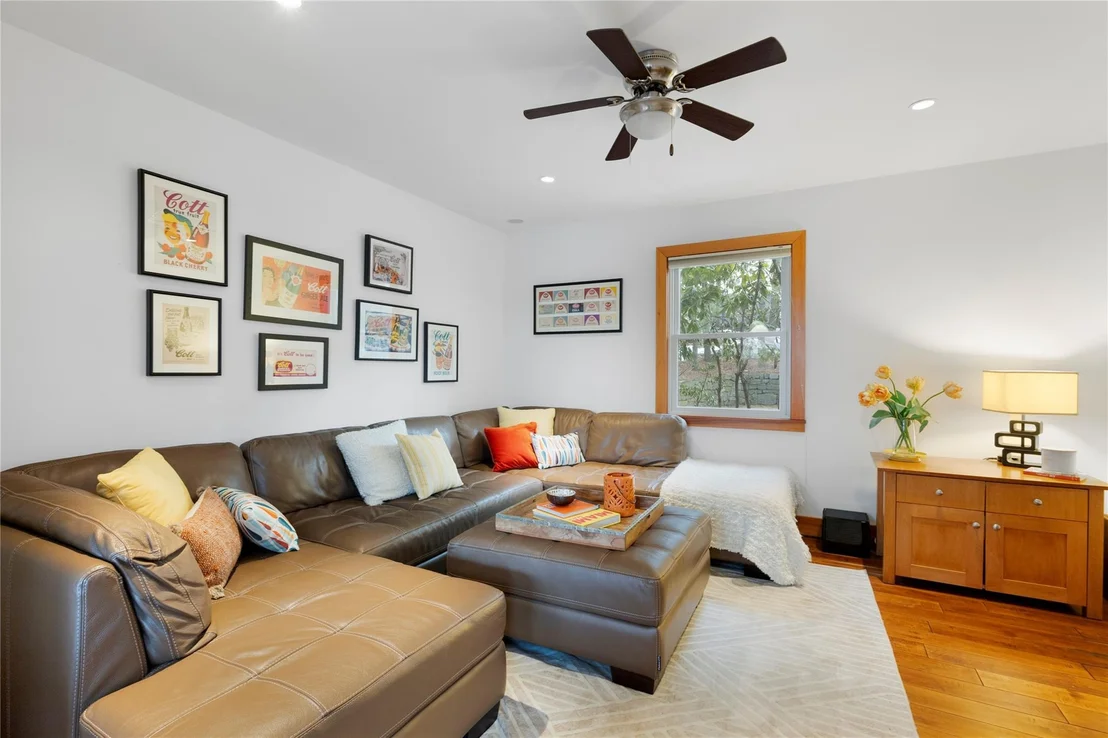 Photo of 44 Riverview Road