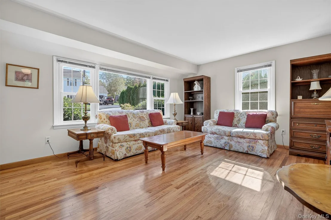 Photo of 24 Beverly Road