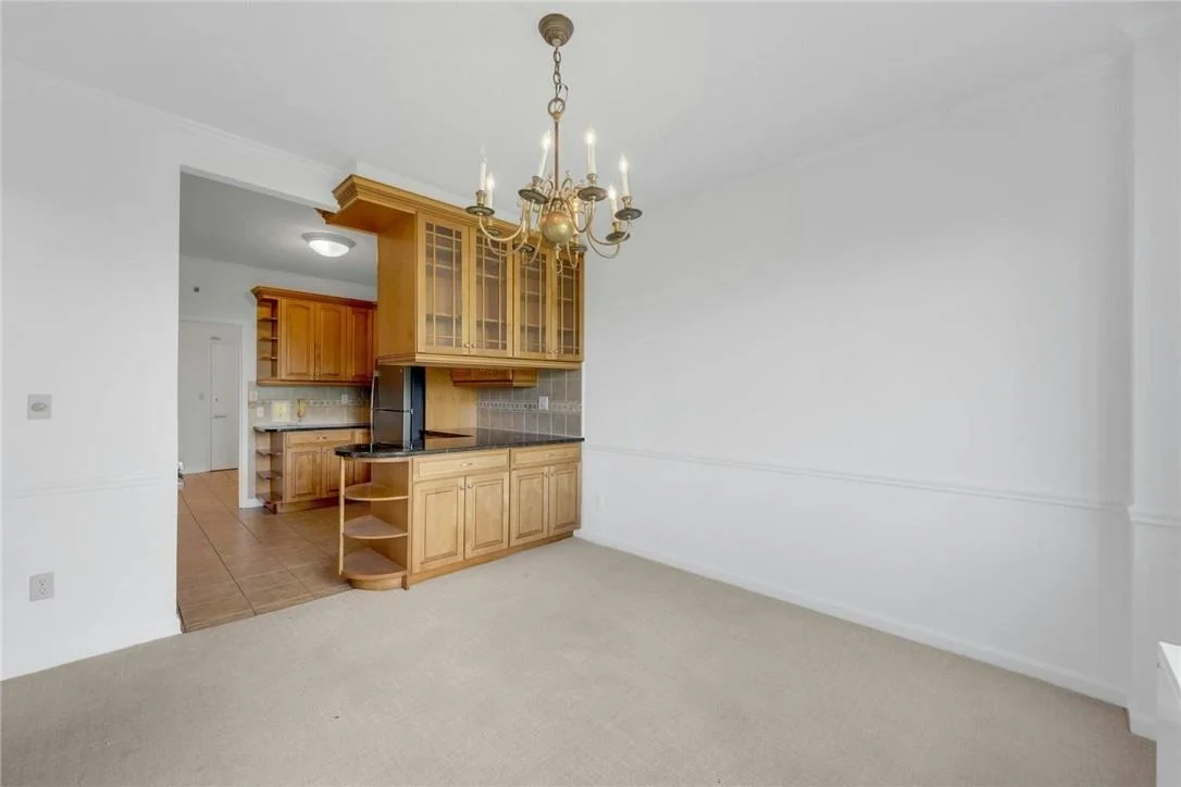 Photo of Unit 2C2 at 16 Rockledge Avenue