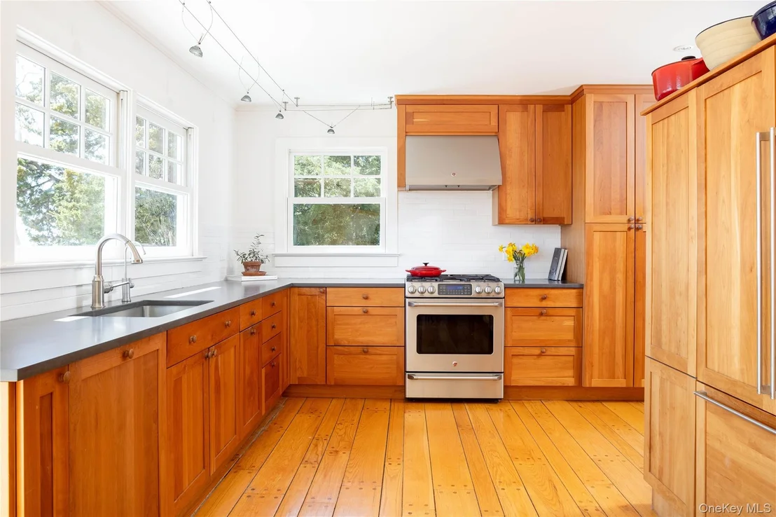 Photo of 255 S View Drive