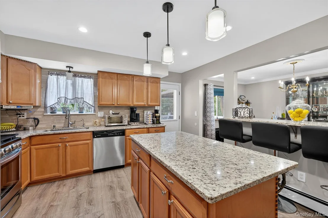 Photo of 95 Rolling Meadows Road
