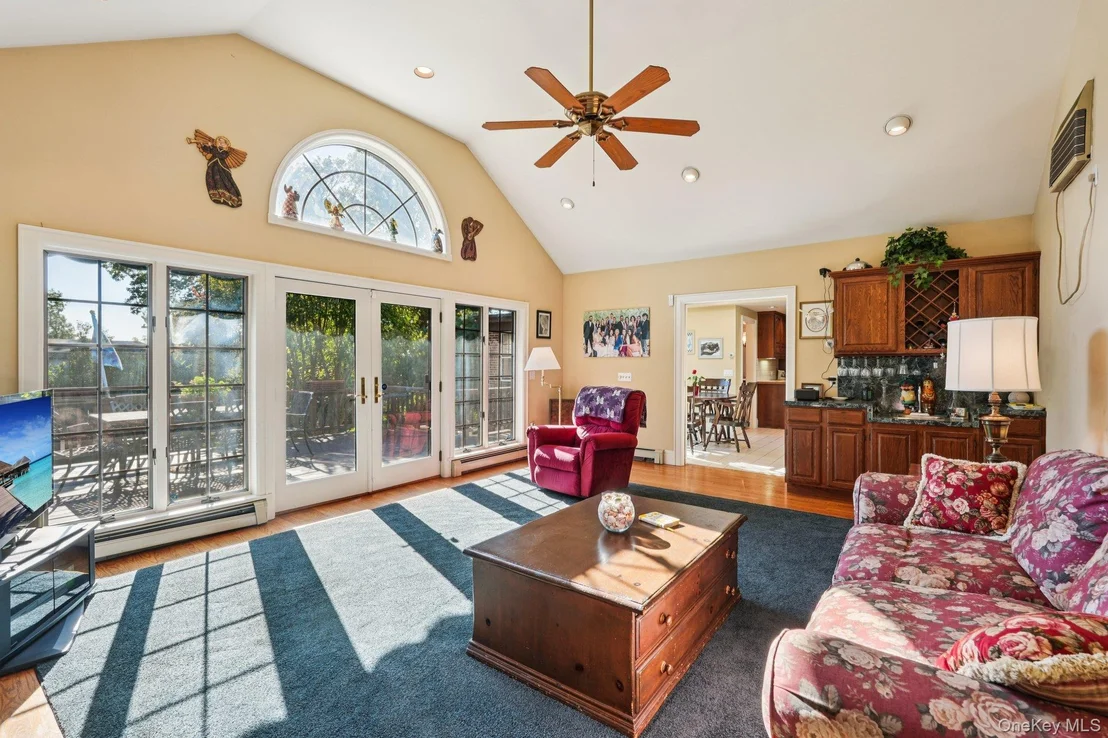 Photo of 18 Chippewa Road