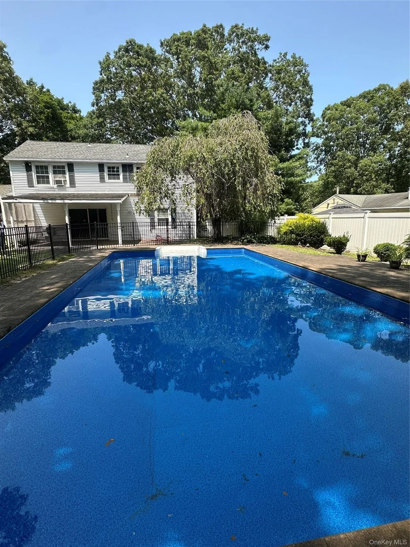 Photo of 20 Spaulding Lane
