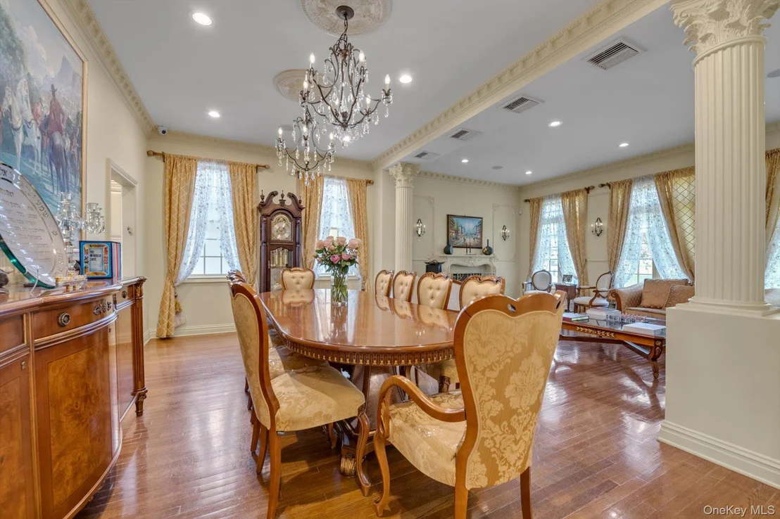 Photo of 760 Hillcrest Place