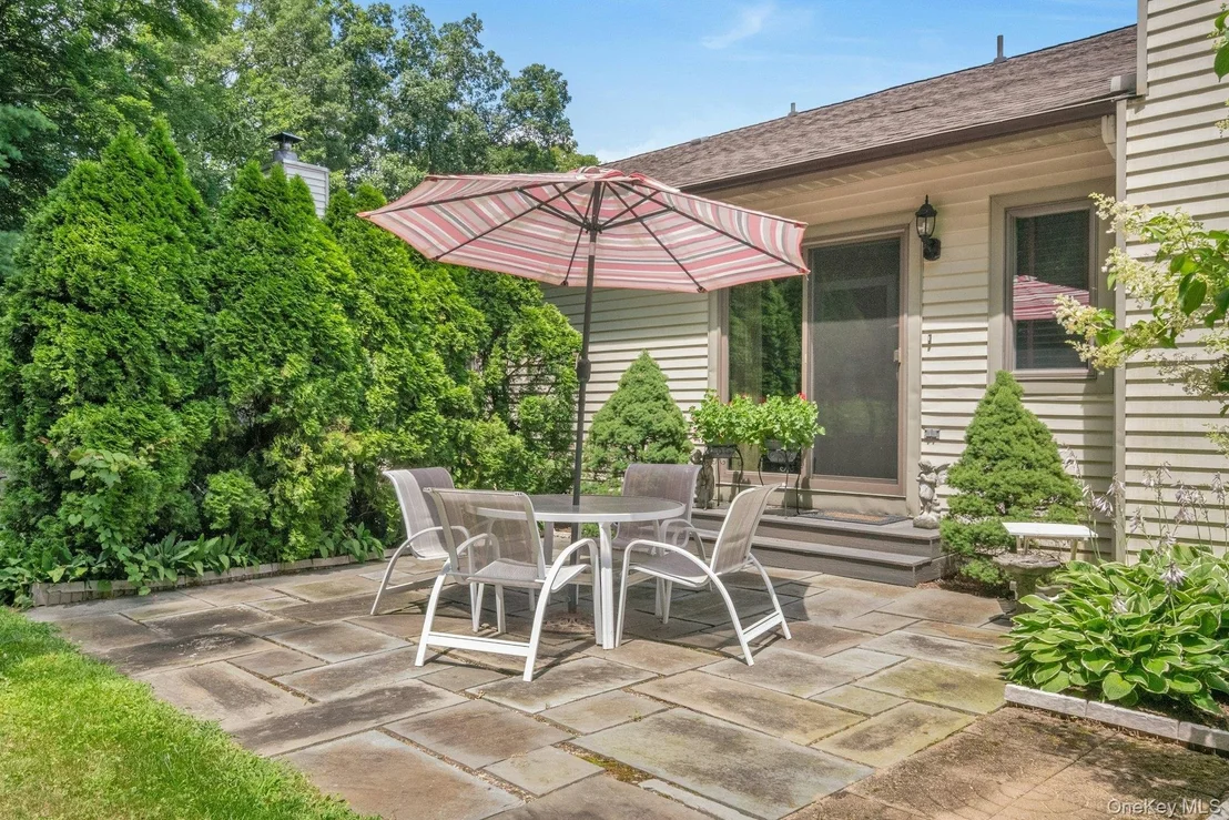 Photo of 35 Krystal Drive