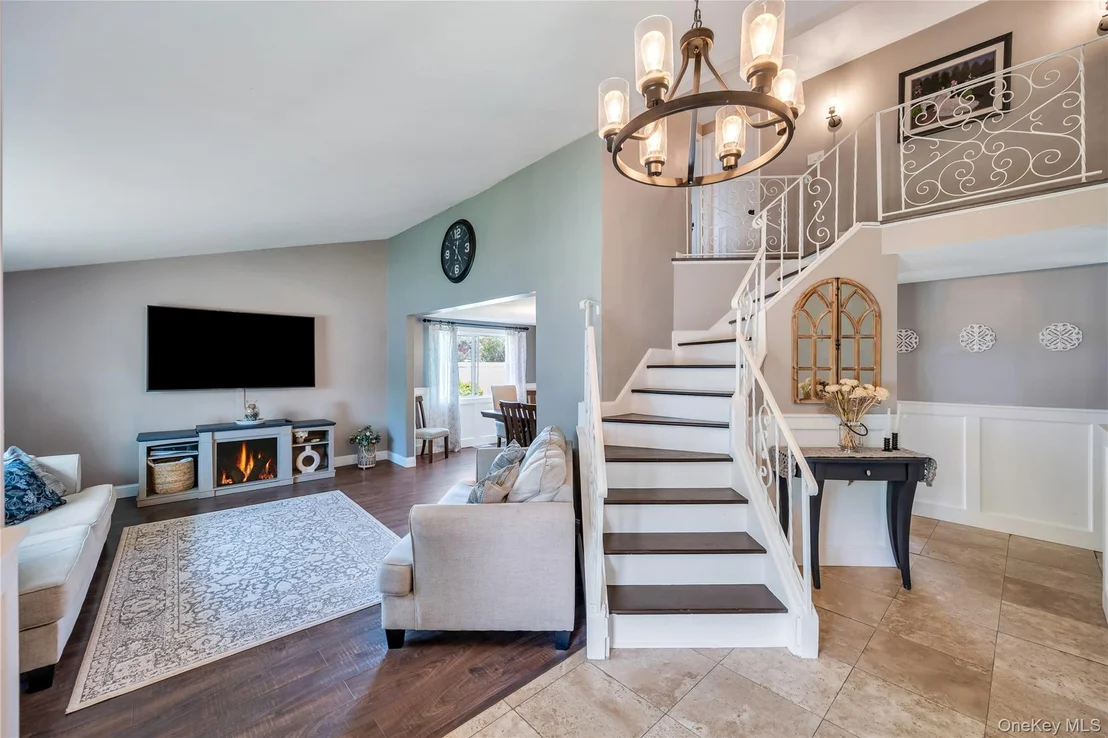 Photo of 55 Starfire Drive
