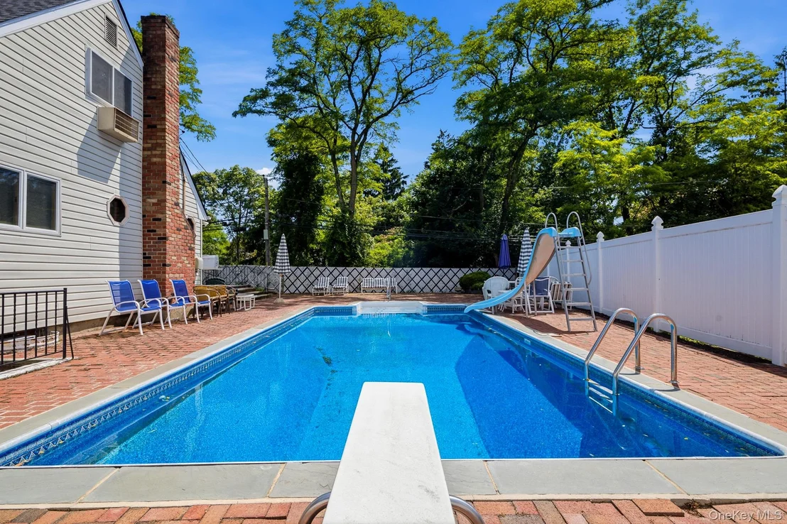 Photo of 10 Arcadia Drive