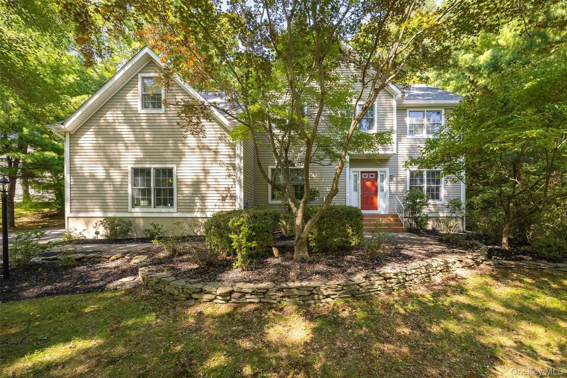 Photo of 10 Stonewall Drive