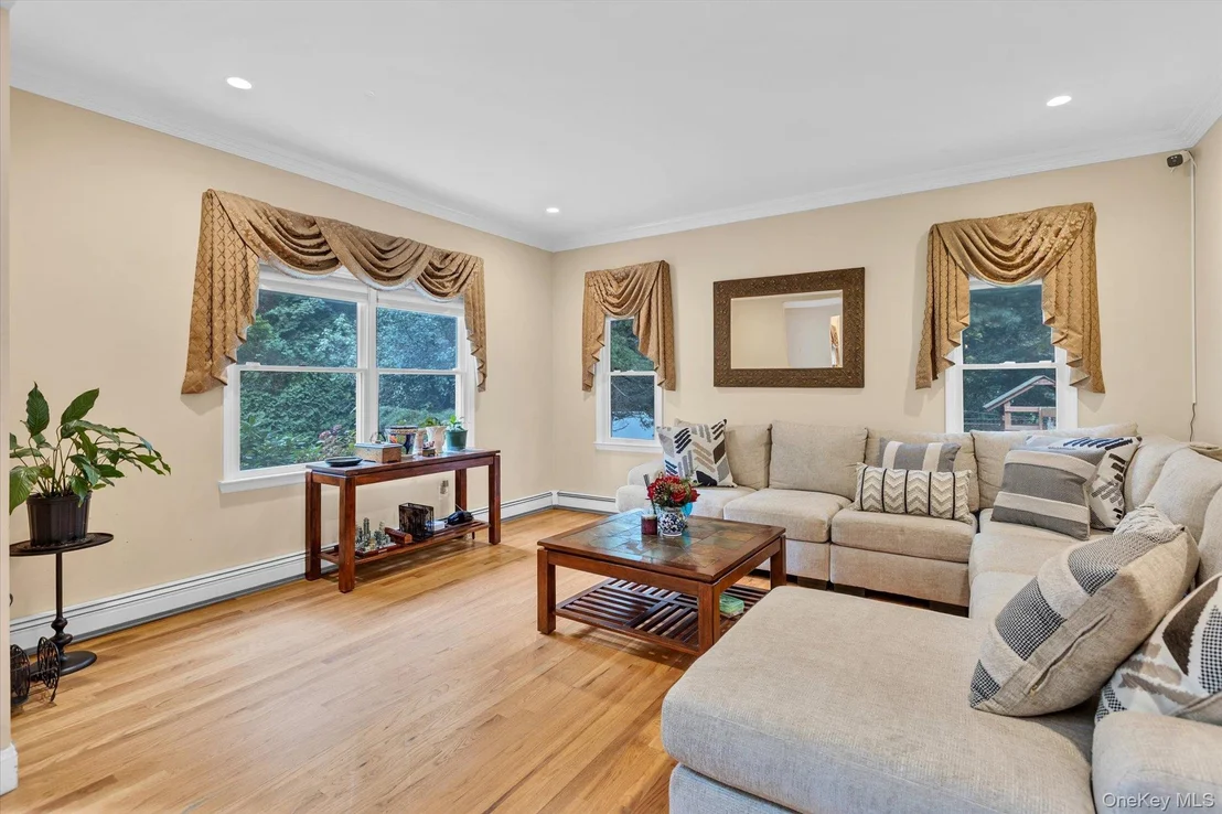 Photo of 25 Pashen Place