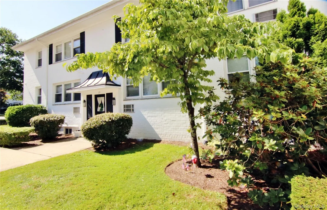 Photo of Unit A at 35 Avon Circle
