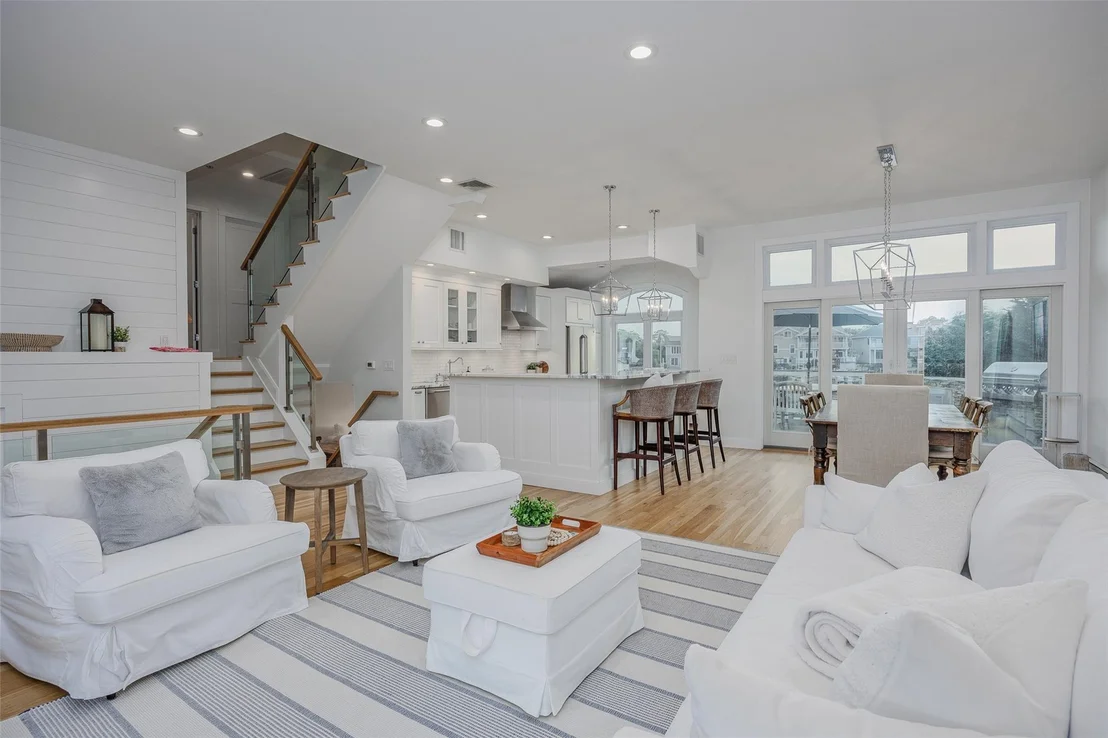 Photo of 2904 Harbor Road