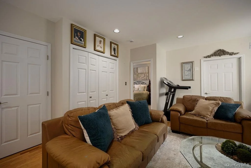 Photo of 274 Robinson Lane