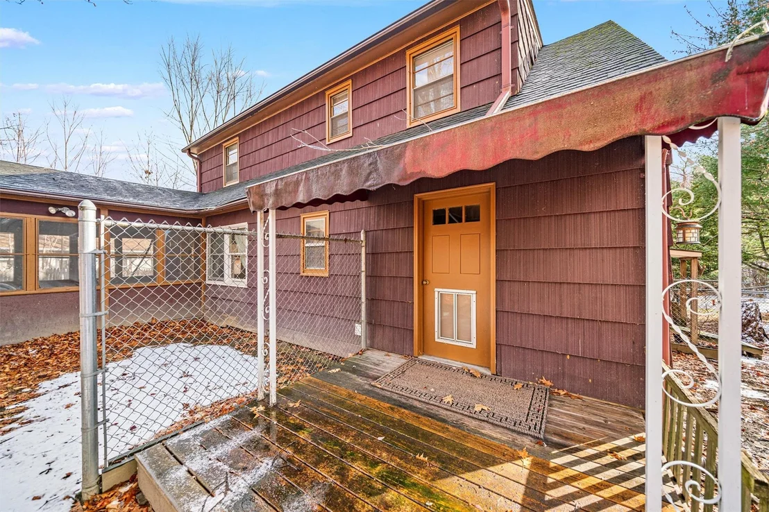Photo of 144 Lakes Road