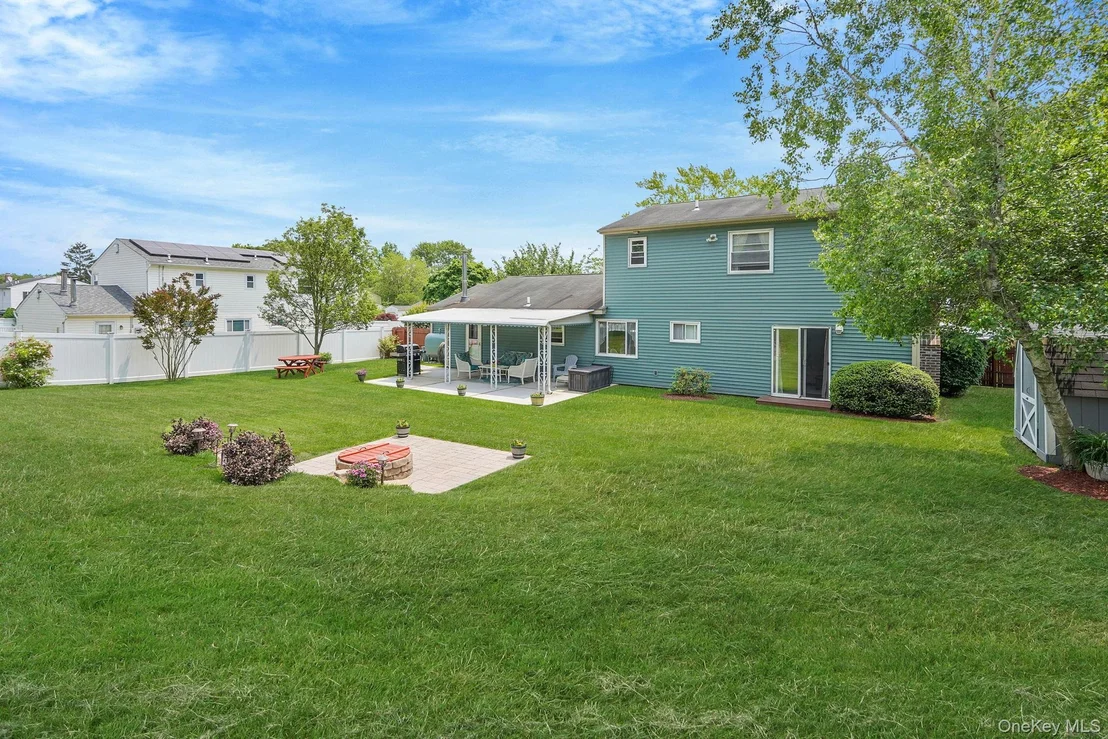 Photo of 86 Rustic Avenue
