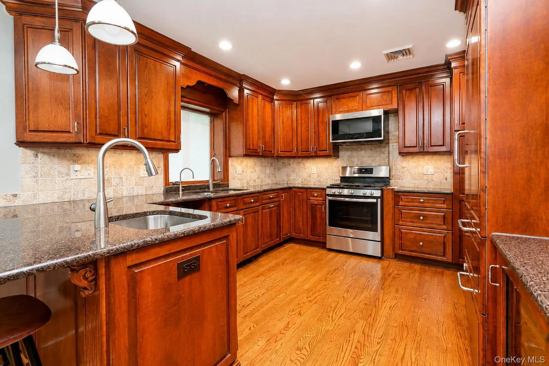 Photo of 132 Hilltop Road