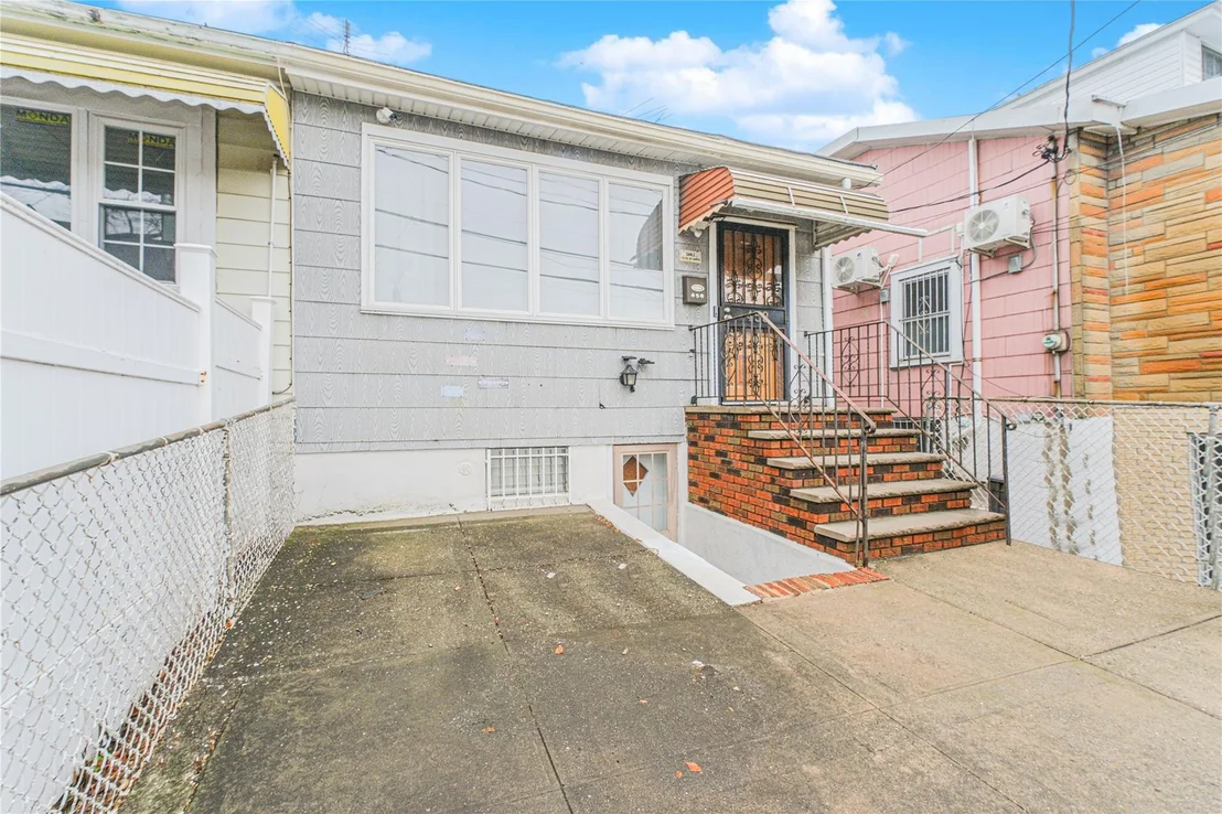 Photo of 458 Van Sicklen Street