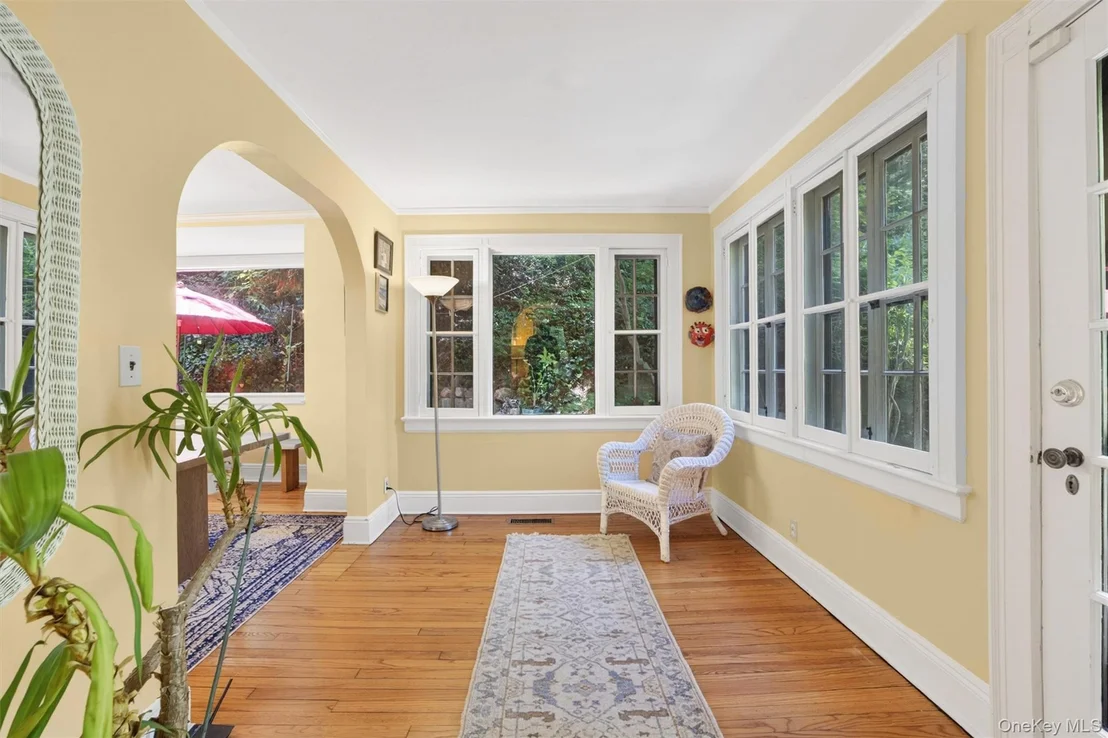 Photo of 77 Edgemont Road