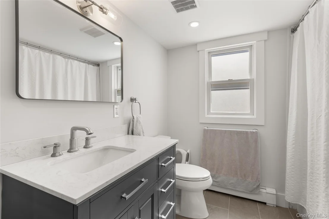Photo of 10 White Avenue